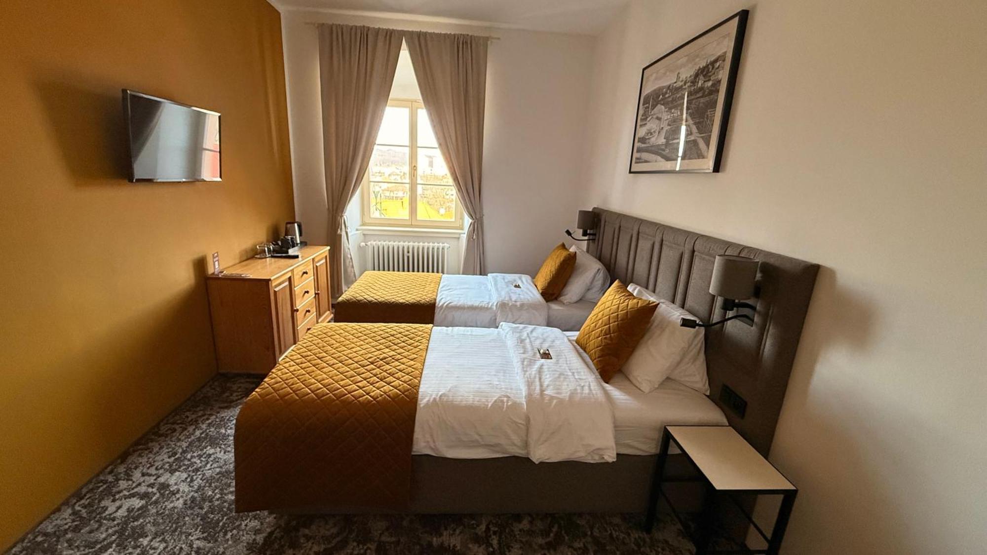 Hotel Tynec Týnec nad Sázavou Zewnętrze zdjęcie