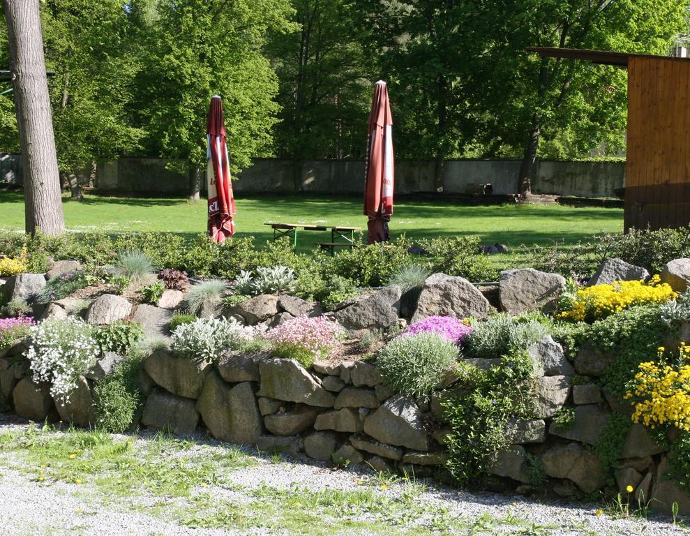 Hotel Tynec Týnec nad Sázavou Zewnętrze zdjęcie
